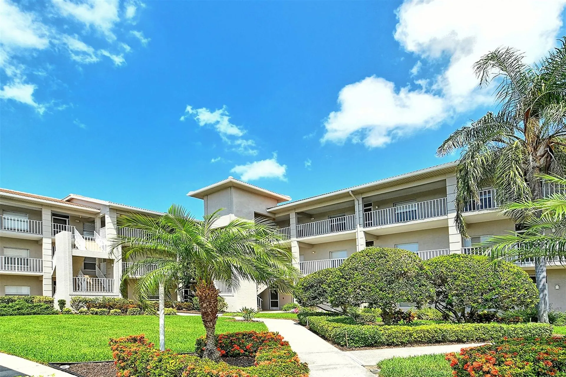9610 Club South Circle Sarasota FL 34238