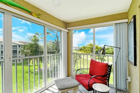 9610 Club South Circle Sarasota FL 34238