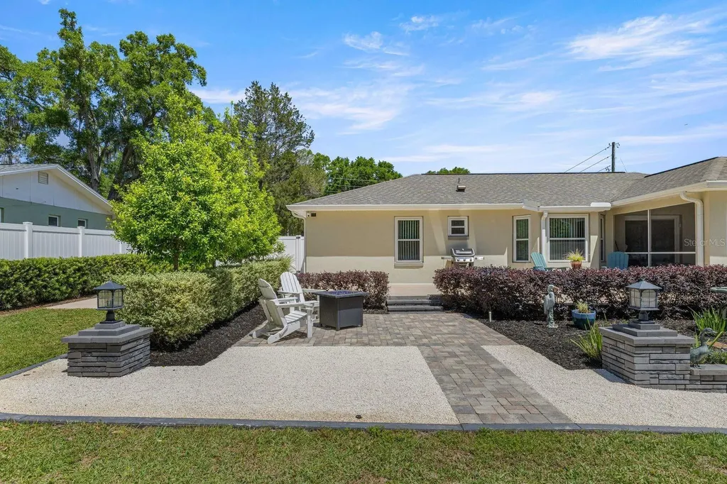 20430 SW 80th Place Road Dunnellon FL 34431