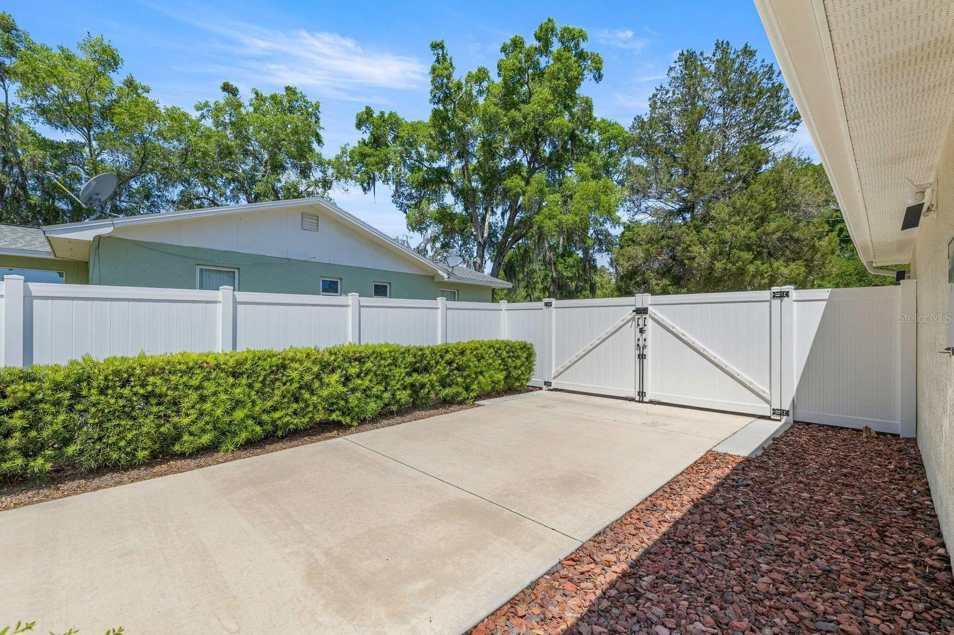 20430 SW 80th Place Road Dunnellon FL 34431