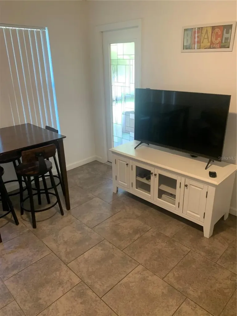 4049 Crockers Lake Boulevard Sarasota FL 34238