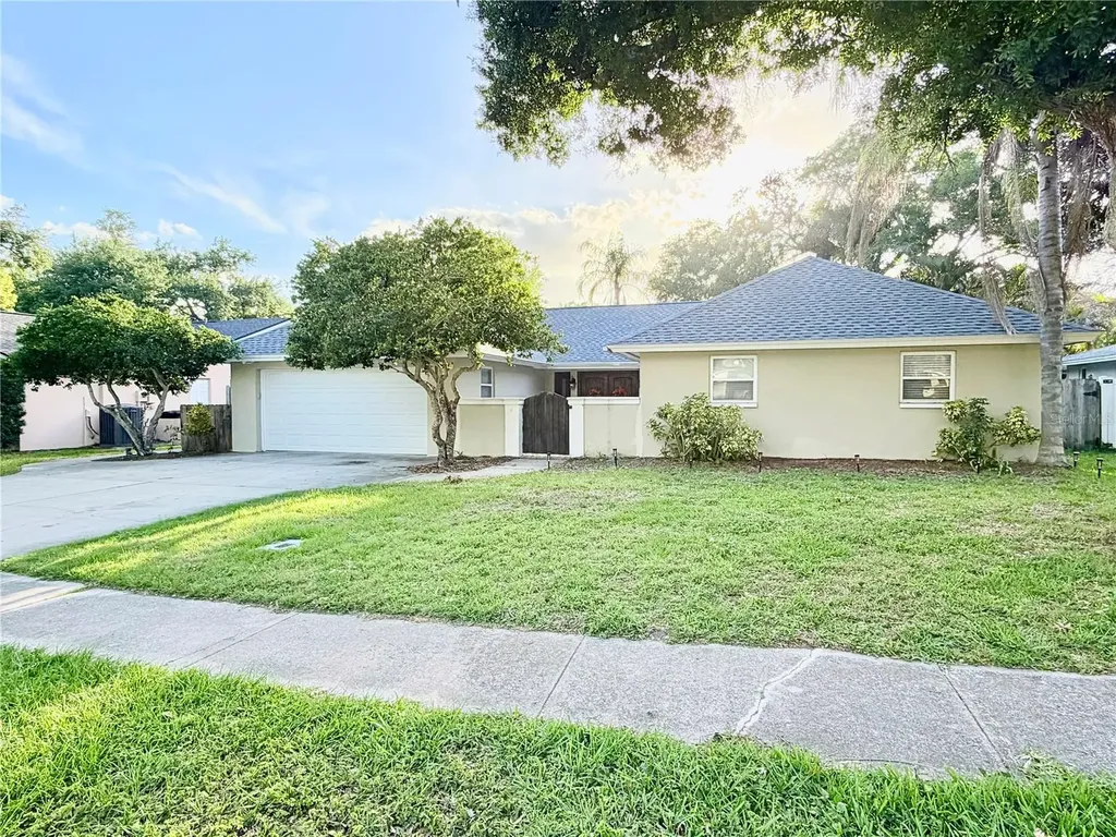 1880 Oak Forest Drive E Clearwater FL 33759