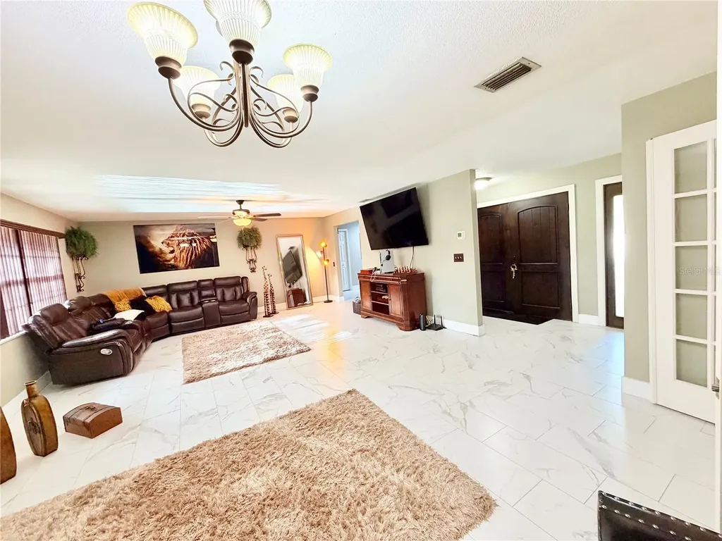 1880 Oak Forest Drive E Clearwater FL 33759