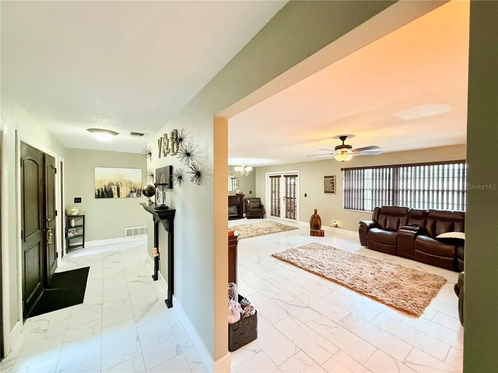 1880 Oak Forest Drive E Clearwater FL 33759