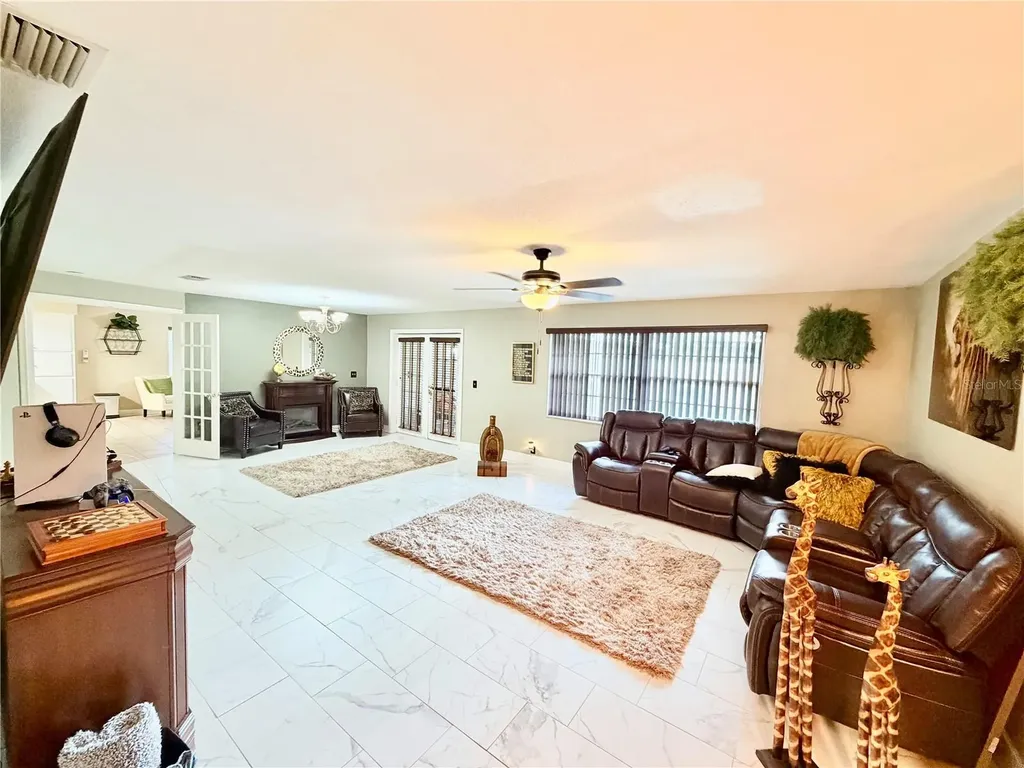 1880 Oak Forest Drive E Clearwater FL 33759