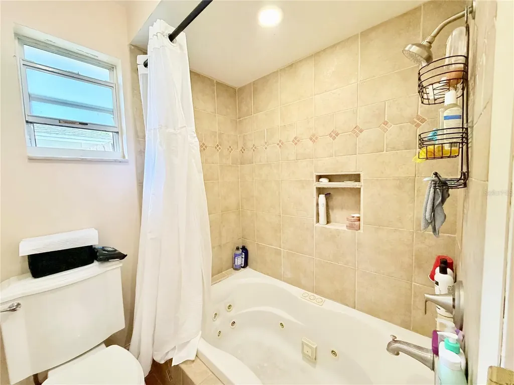 1880 Oak Forest Drive E Clearwater FL 33759