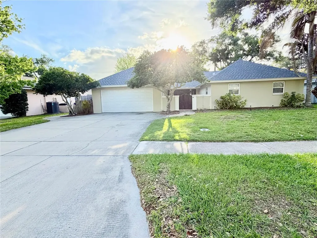 1880 Oak Forest Drive E Clearwater FL 33759
