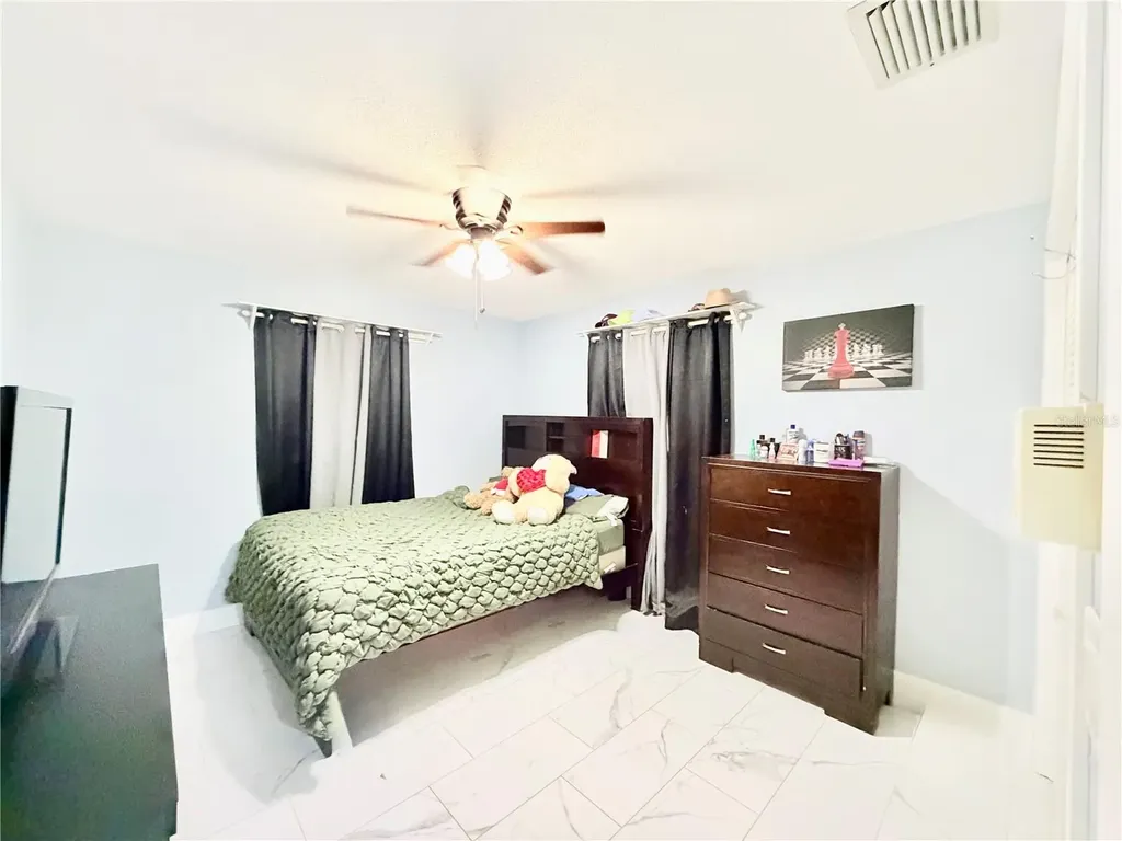 1880 Oak Forest Drive E Clearwater FL 33759