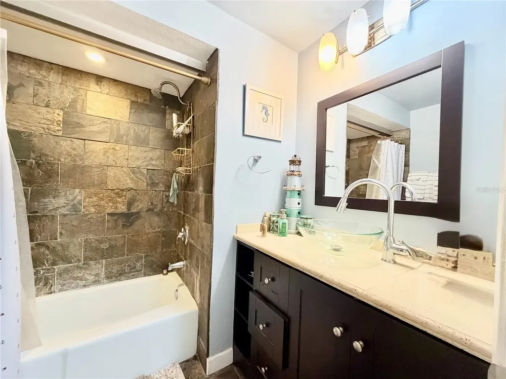 1880 Oak Forest Drive E Clearwater FL 33759