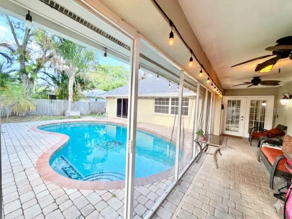 1880 Oak Forest Drive E Clearwater FL 33759