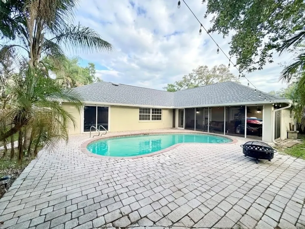 1880 Oak Forest Drive E Clearwater FL 33759