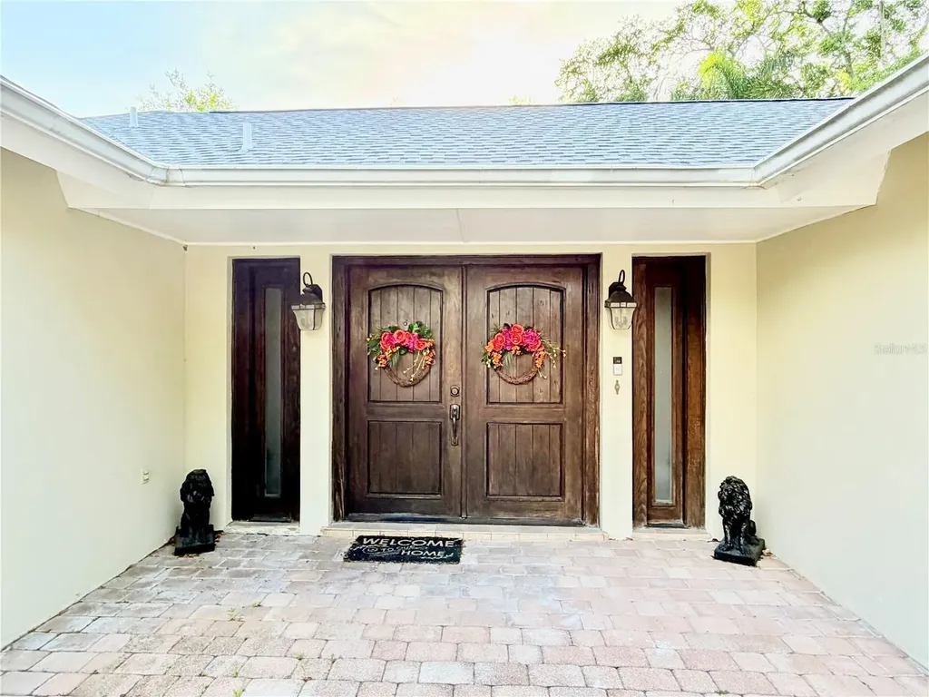 1880 Oak Forest Drive E Clearwater FL 33759