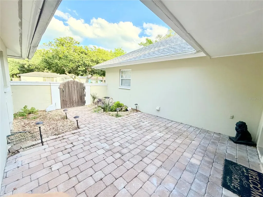 1880 Oak Forest Drive E Clearwater FL 33759