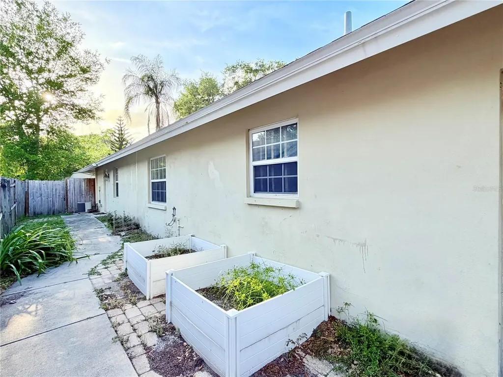 1880 Oak Forest Drive E Clearwater FL 33759