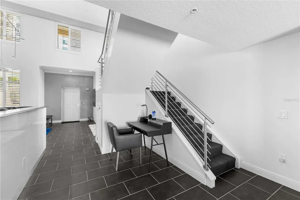 800 N Tamiami Trail Sarasota FL 34236