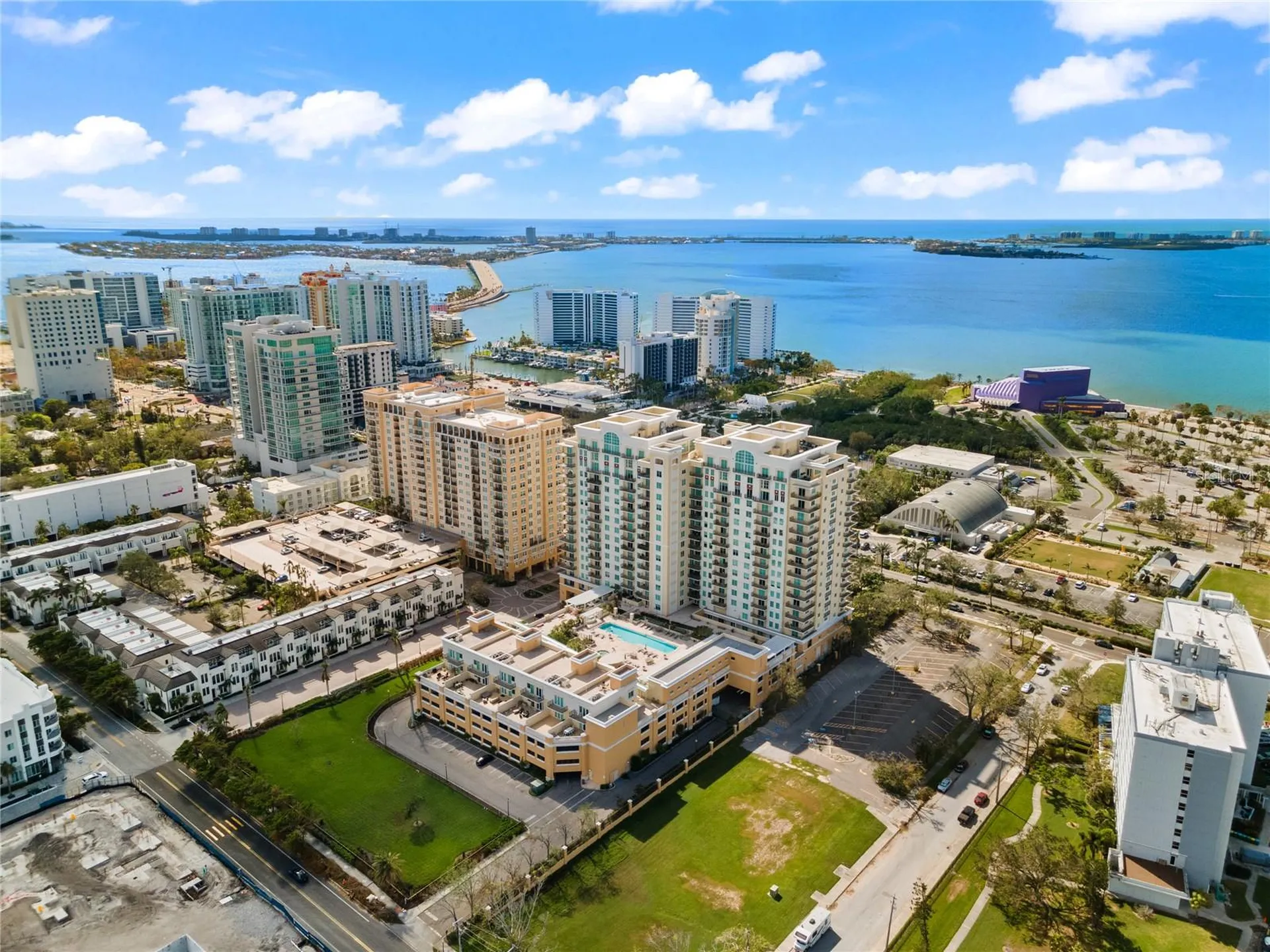 800 N Tamiami Trail Sarasota FL 34236