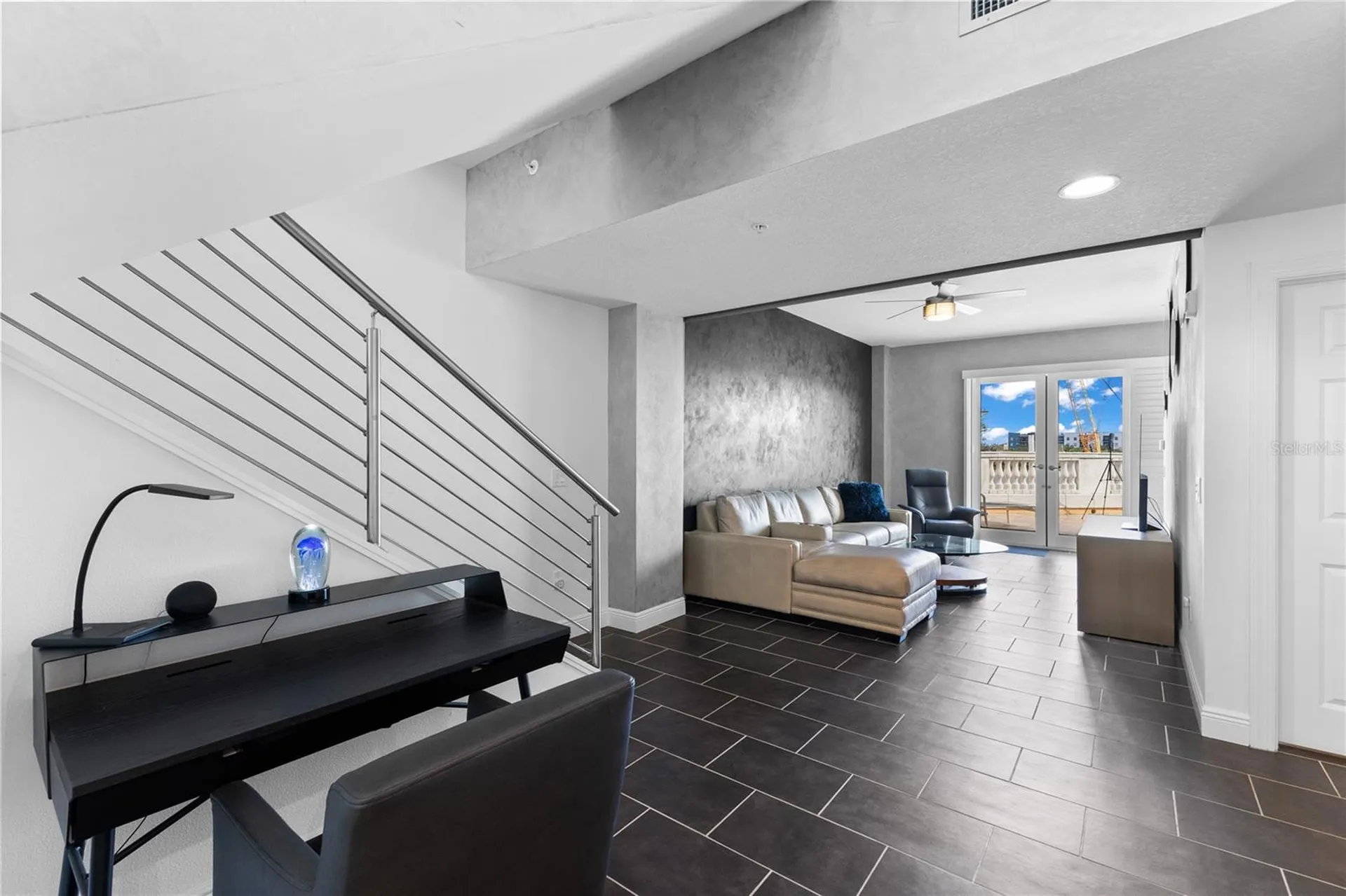 800 N Tamiami Trail Sarasota FL 34236