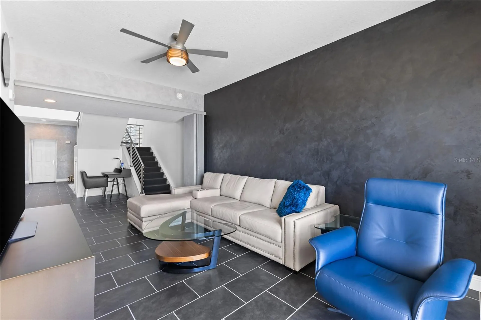 800 N Tamiami Trail Sarasota FL 34236