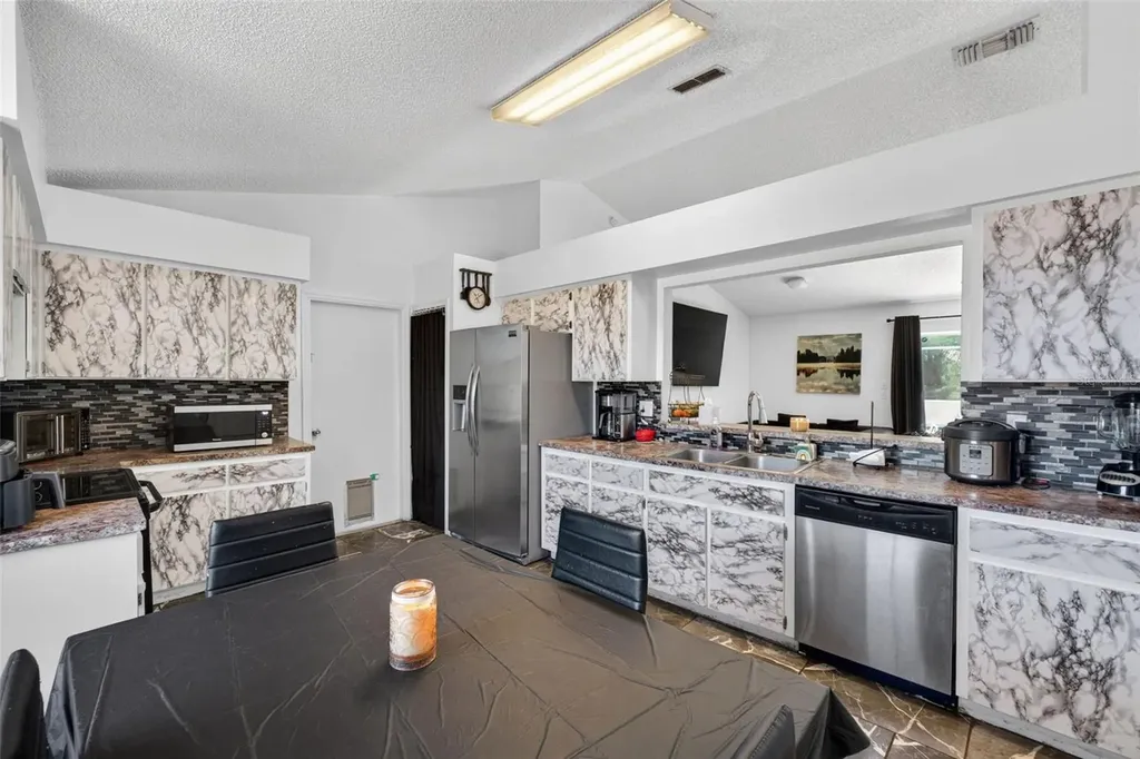 204 Montana Avenue Davenport FL 33897