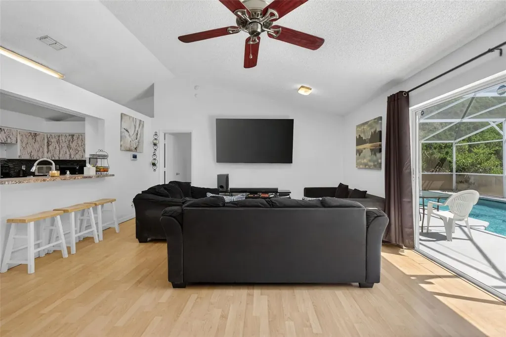 204 Montana Avenue Davenport FL 33897