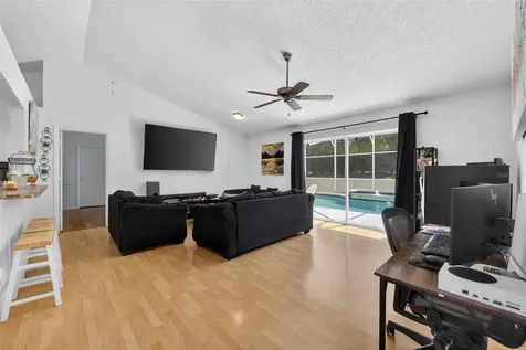 204 Montana Avenue Davenport FL 33897