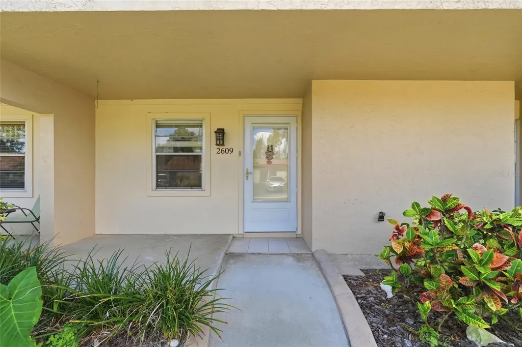 2609 Woodgate Lane Sarasota FL 34231