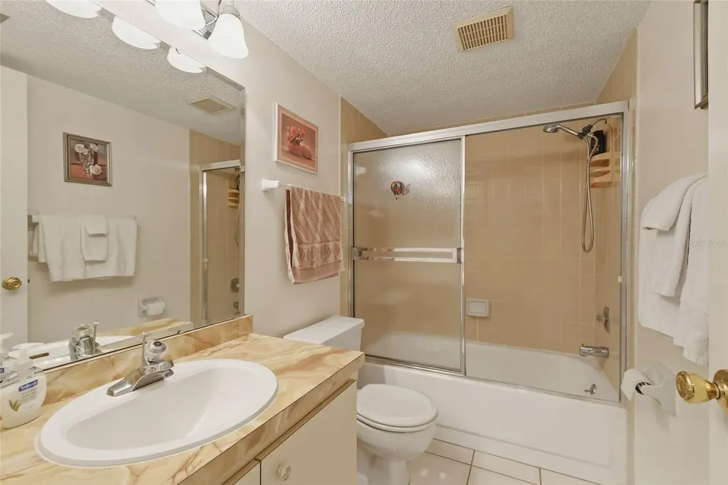 2609 Woodgate Lane Sarasota FL 34231