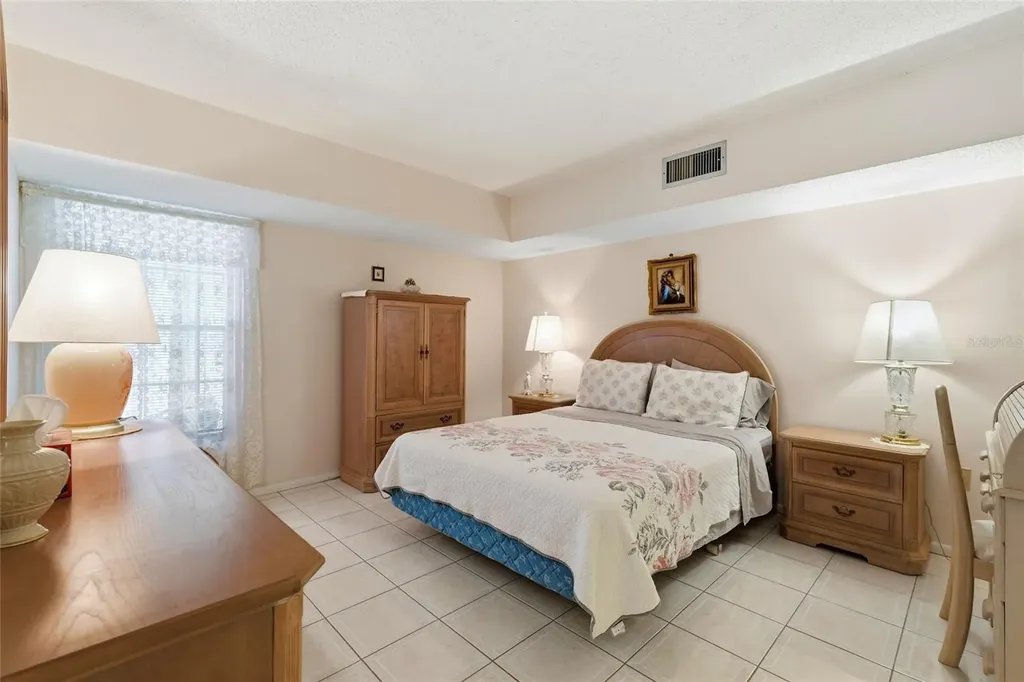 2609 Woodgate Lane Sarasota FL 34231