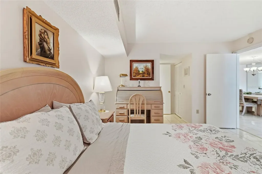 2609 Woodgate Lane Sarasota FL 34231