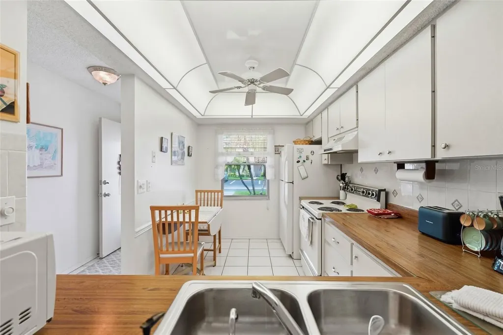 2609 Woodgate Lane Sarasota FL 34231