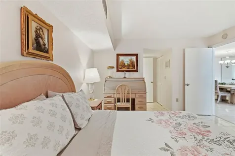 2609 Woodgate Lane Sarasota FL 34231