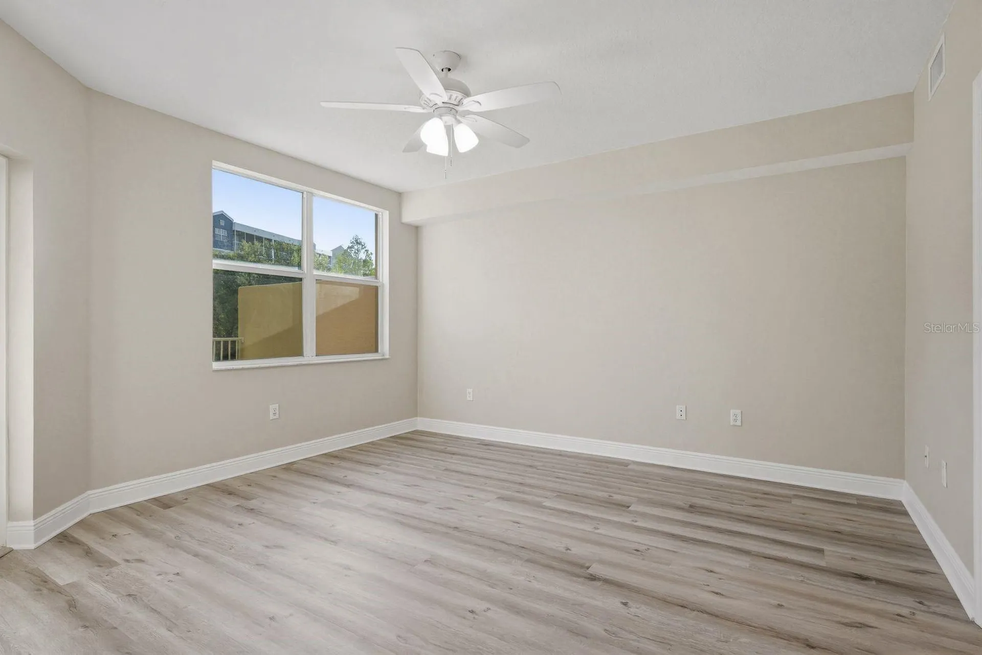 960 Starkey Road Largo FL 33771