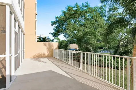 960 Starkey Road Largo FL 33771