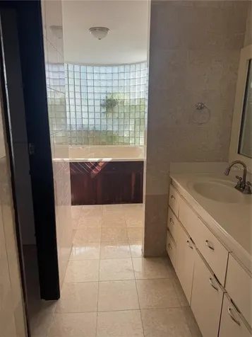 F9 San Esteban Caguas PR 00725