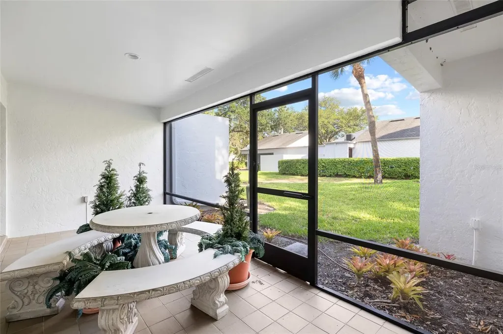 4168 Northmeadow Circle Tampa FL 33618