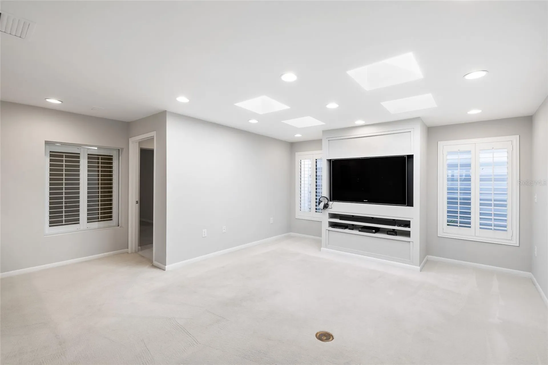 4168 Northmeadow Circle Tampa FL 33618