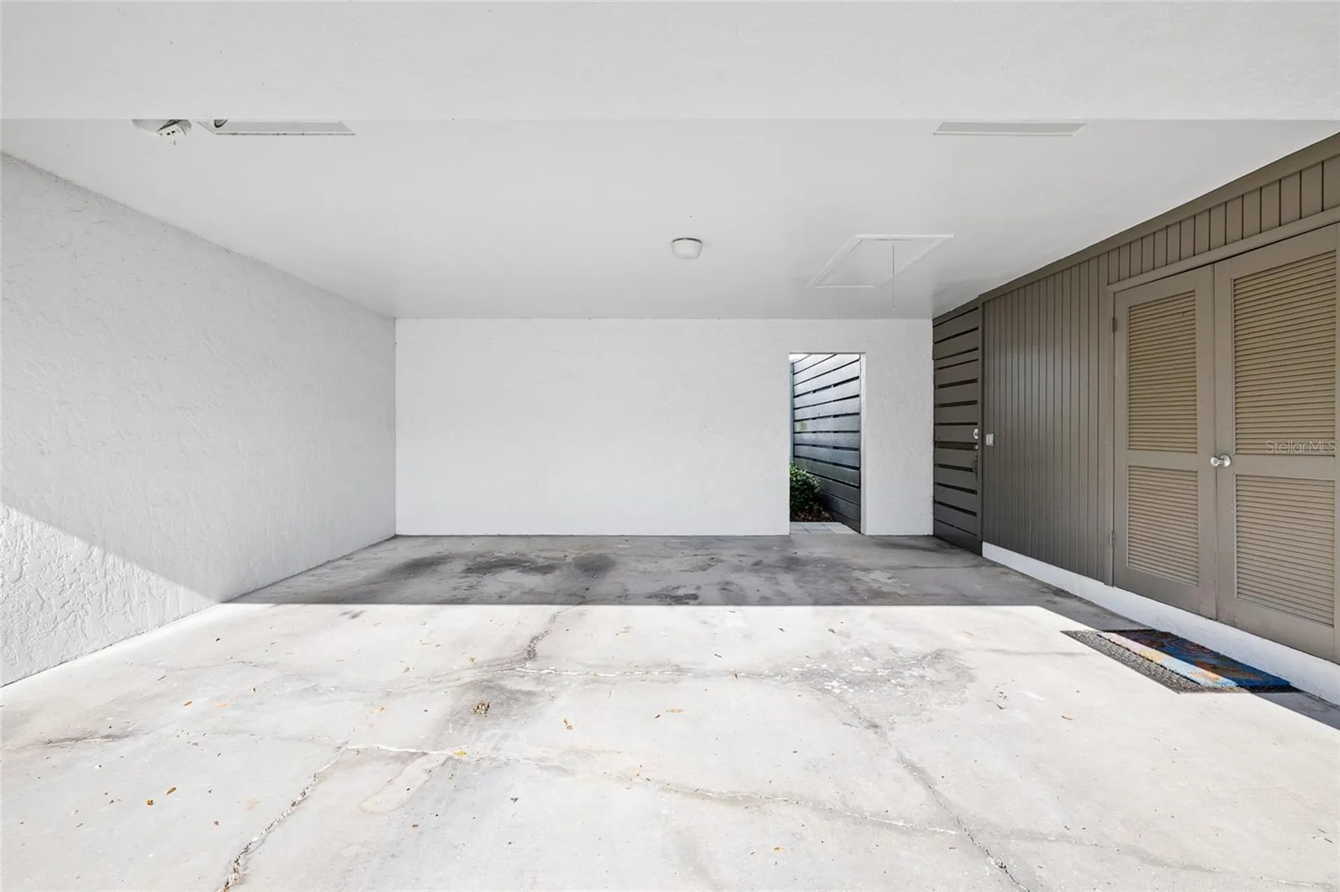 4168 Northmeadow Circle Tampa FL 33618