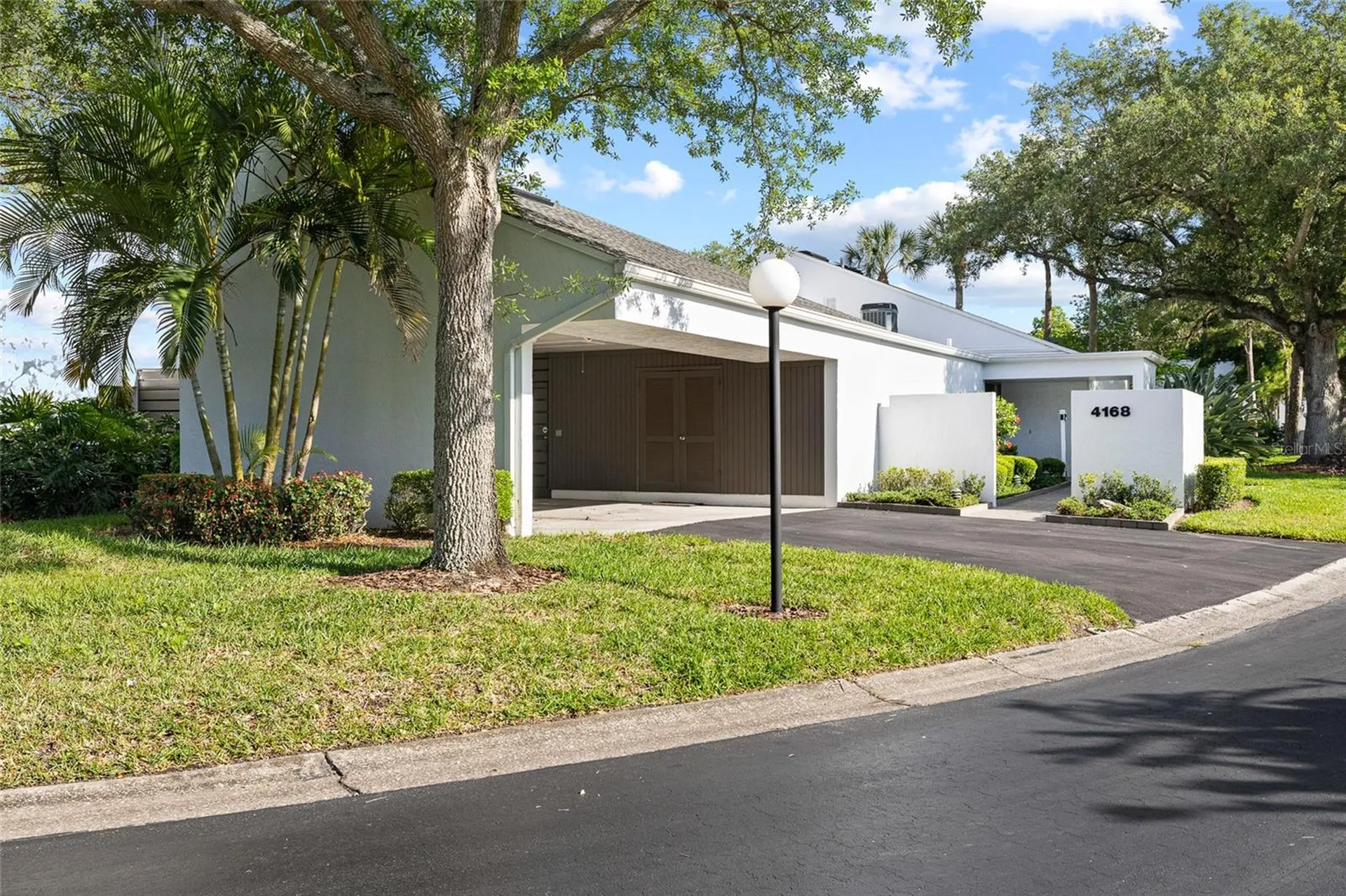 4168 Northmeadow Circle Tampa FL 33618