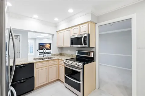 4168 Northmeadow Circle Tampa FL 33618