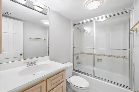 4168 Northmeadow Circle Tampa FL 33618