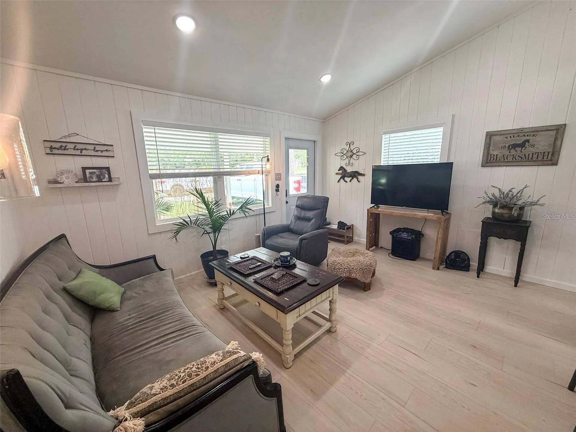 11770 N Angus Hills Terrace Dunnellon FL 34434