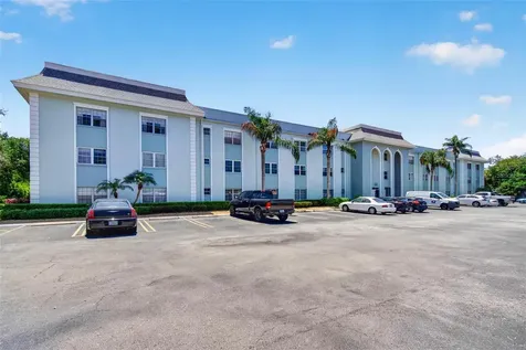 701 Poinsettia Road Belleair FL 33756