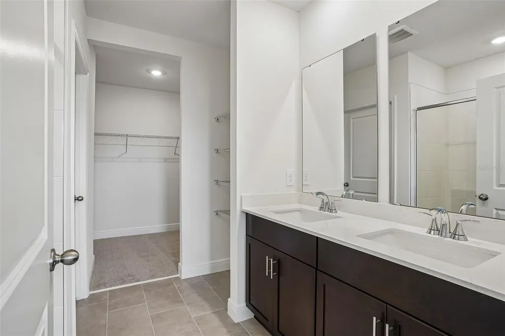 883 Sunshower Drive Lady Lake FL 32159