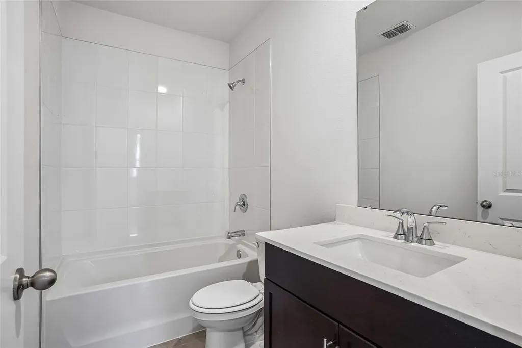 883 Sunshower Drive Lady Lake FL 32159