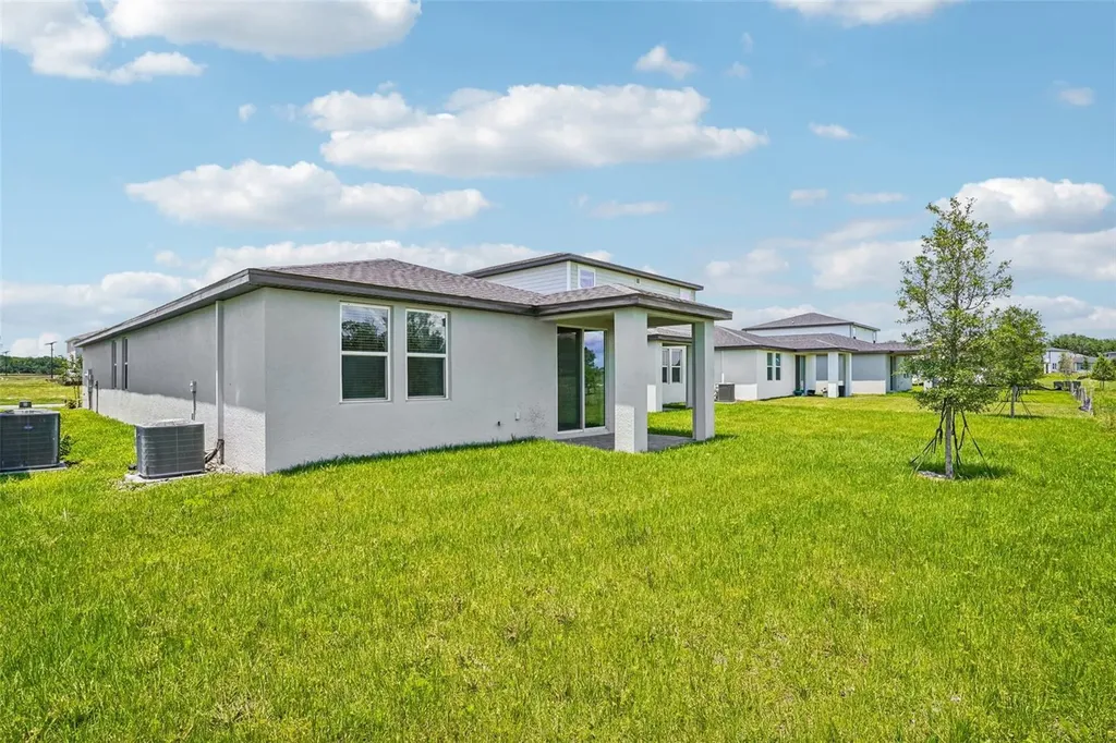 883 Sunshower Drive Lady Lake FL 32159