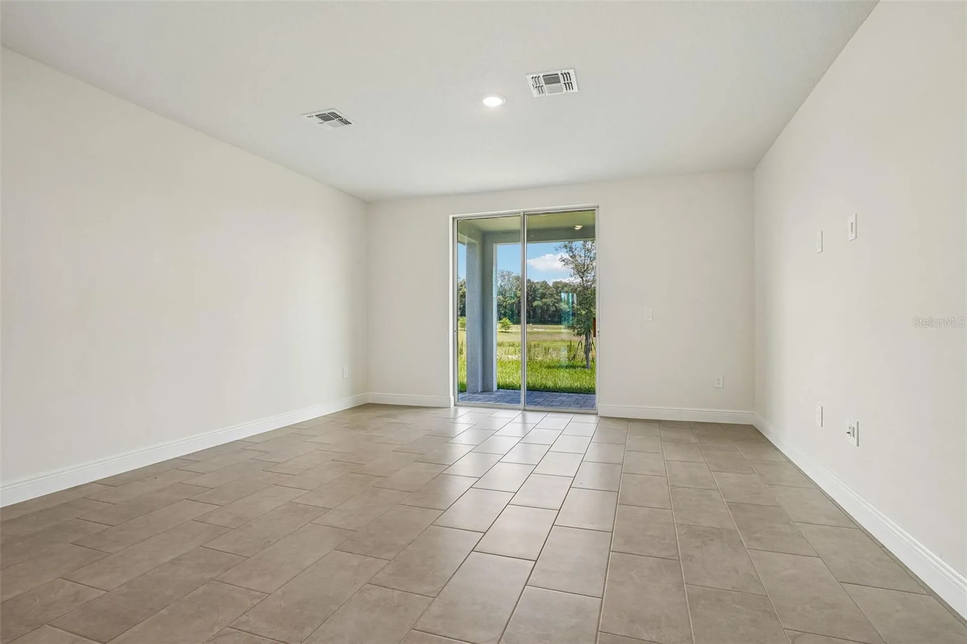 883 Sunshower Drive Lady Lake FL 32159