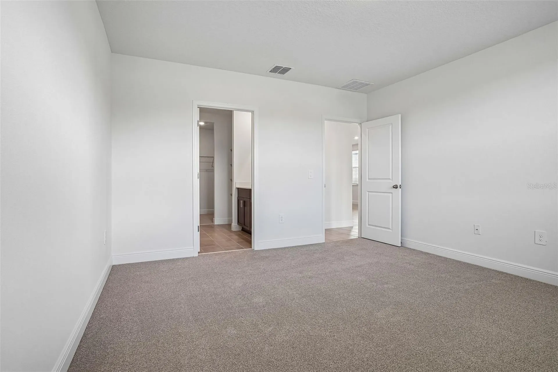 883 Sunshower Drive Lady Lake FL 32159