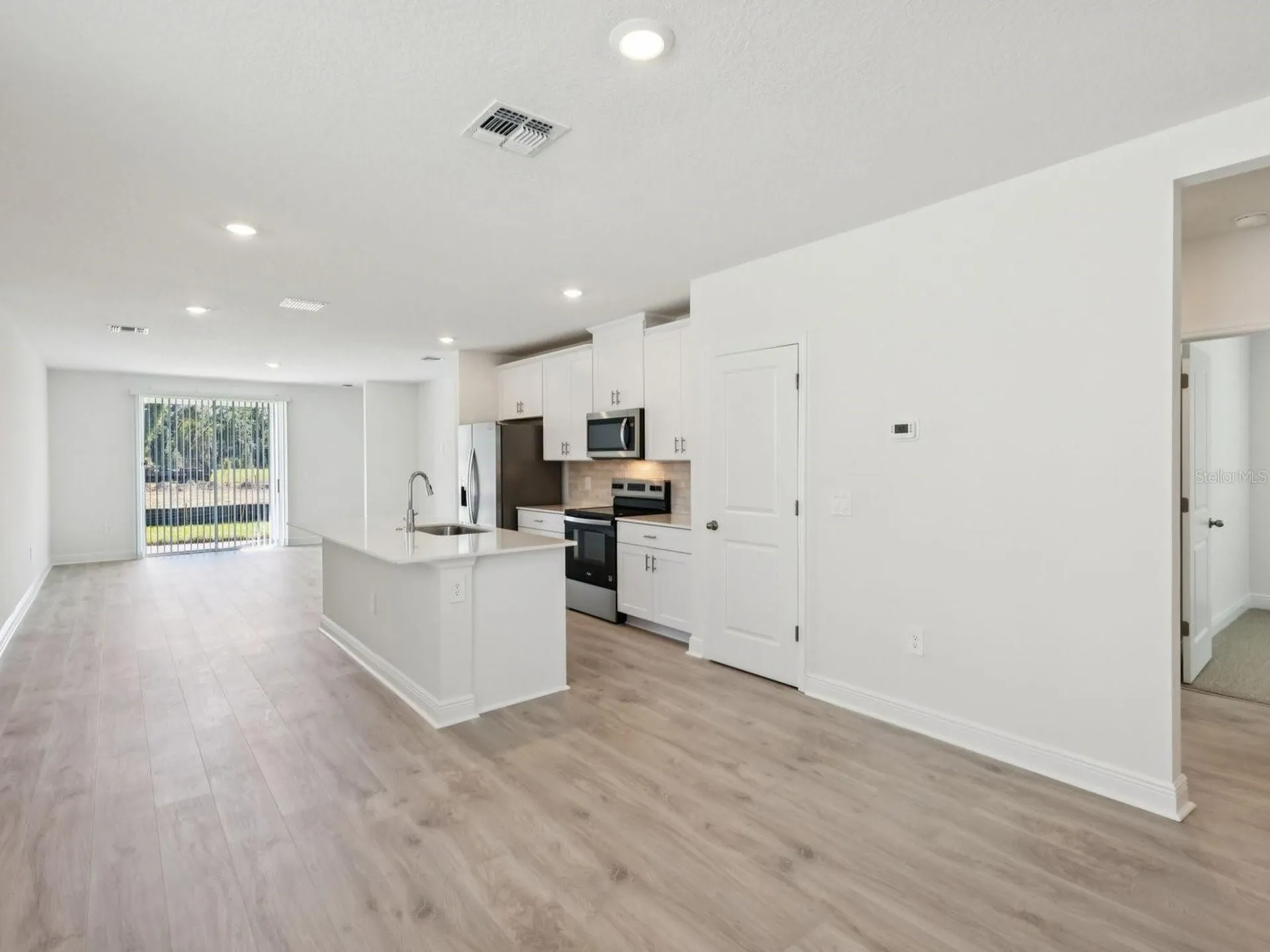 887 Sunshower Drive Lady Lake FL 32159