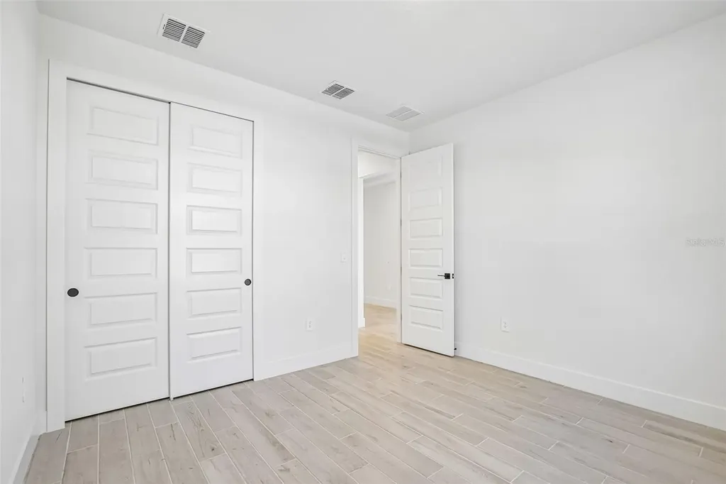 192 Shady Edge Loop Nokomis FL 34275