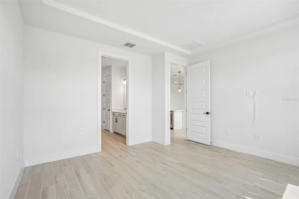 192 Shady Edge Loop Nokomis FL 34275